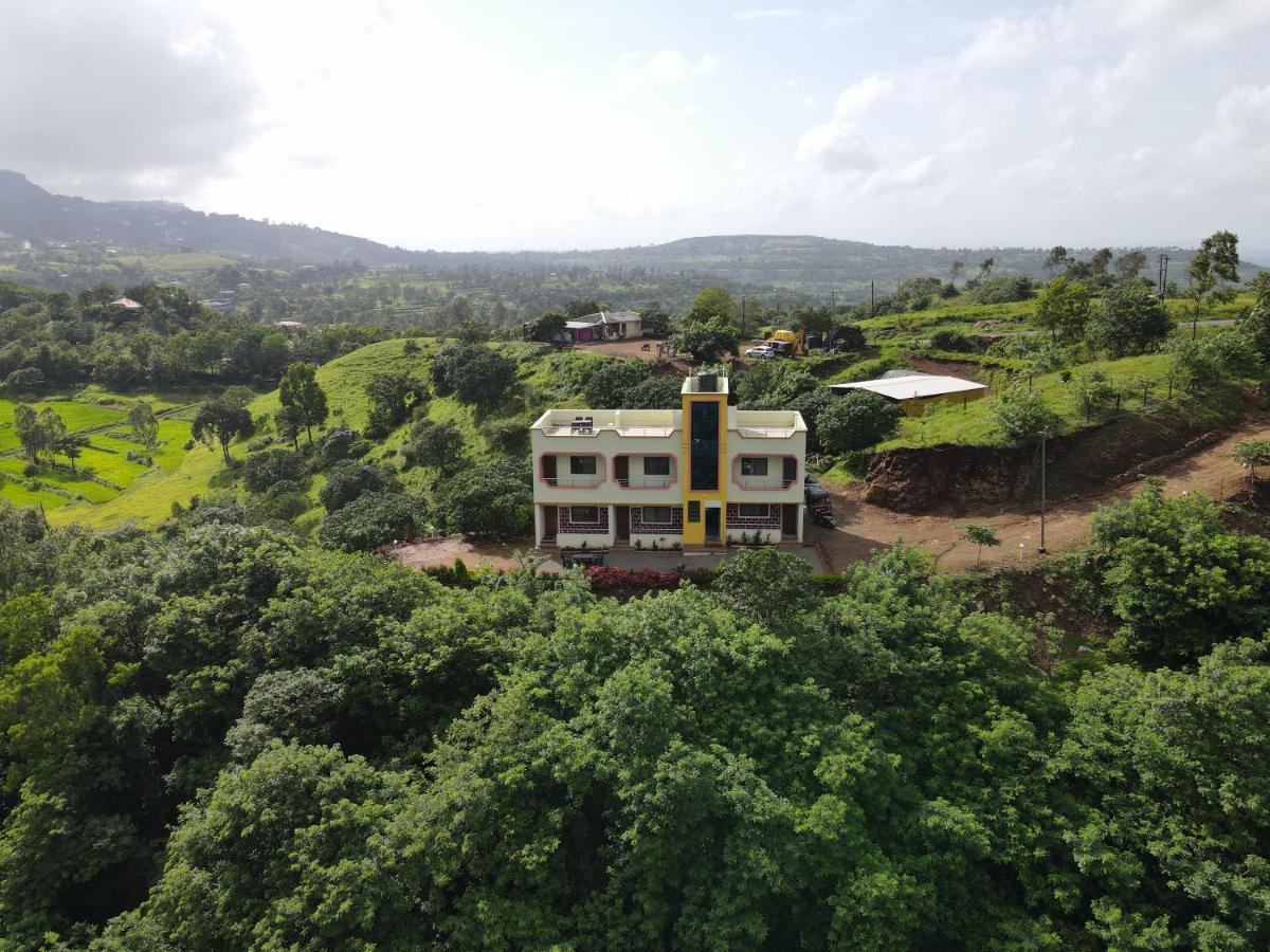 Anand Valley Hotel Panhala Ngoại thất bức ảnh