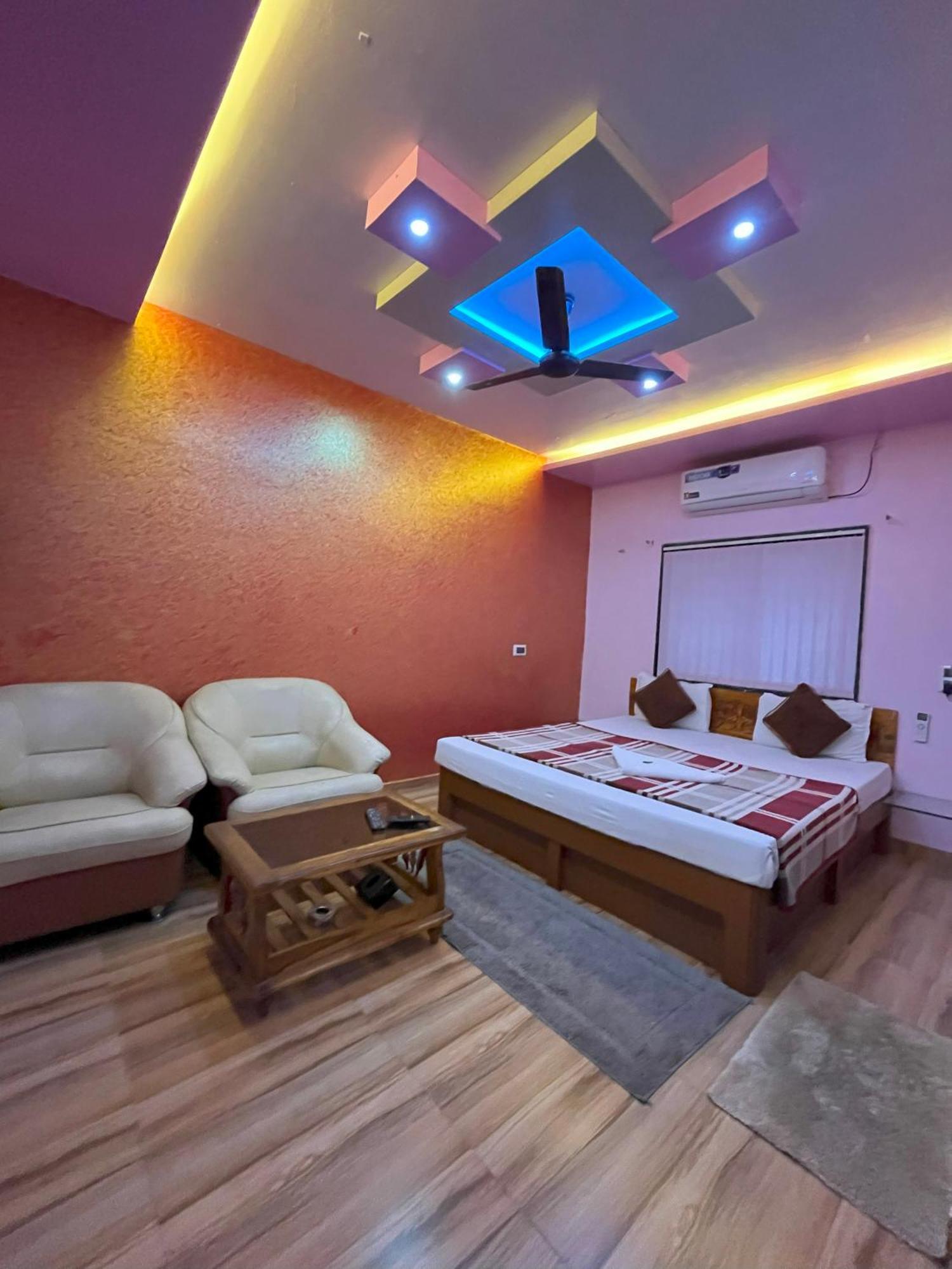 Anand Valley Hotel Panhala Ngoại thất bức ảnh